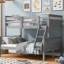 Lit simple superposé au-dessus d'un lit double, gris, avec garde-corps pour lit de chambre sans compromis