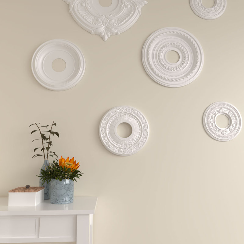 Médaillon de plafond H 12,125 po x l 12,125 po x P 0,875 po Nadia, Étain