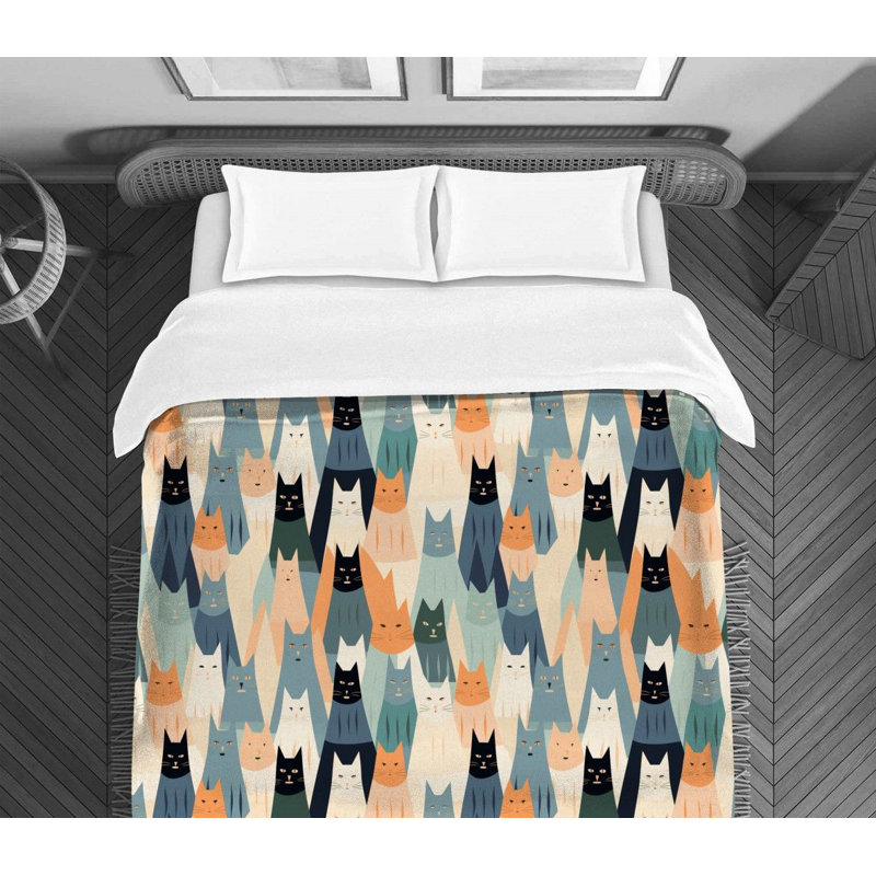 Minimalist Cat Bedding, Queen Comforter
