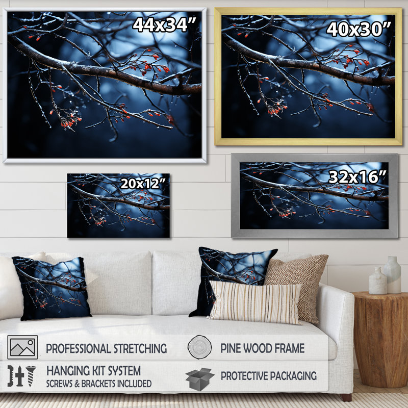 «Moonlit Canopy Winter Tree III», art mural paysage d'hiver, H 16 po x l 32 po x P 1 po, Cadre doré à coins fermés
