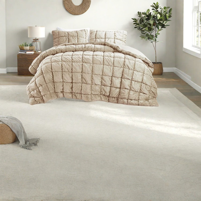 Cloud-like Brown Bedding Set, Polyester Velvet For Cozy Winter Nights