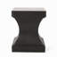 Petite table d'appoint de jardin avec balcon et peu d'espace