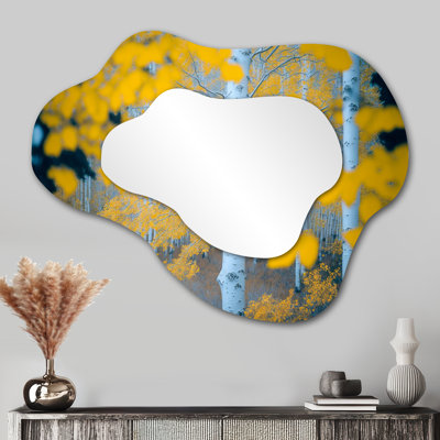 Gros plan sur des bouleaux à feuilles jaunes dans la forêt I - Forest Art Art Decor - Miroir mural asymétrique