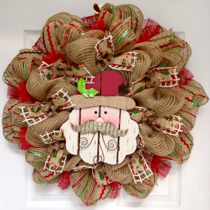 Couronne de Noël avec père Noël et moustaches en métal