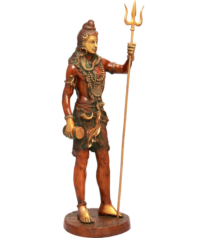 Shiva debout, brandissant son trident