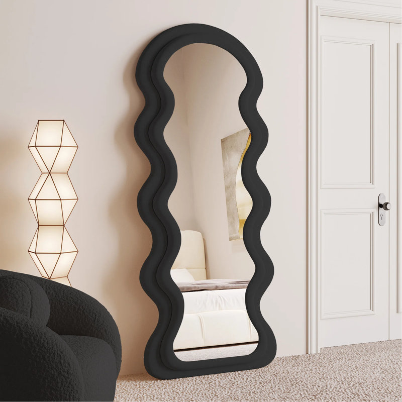 Miroir Amon Takengon, Noir