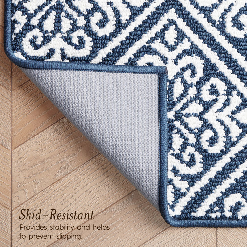 Austell Machine Woven Synthetic Geometric Area Rug in Blue/White, Rectangle 2'2" x 3'9"