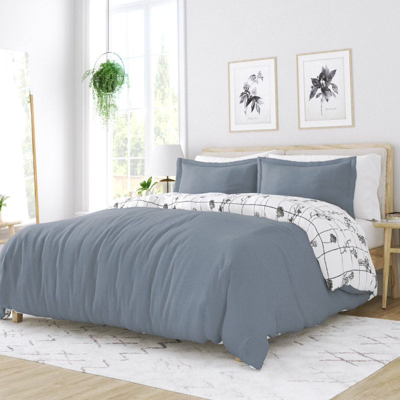 Gray Reversible Flower Field Twin/Twin XL Duvet Cover Set
