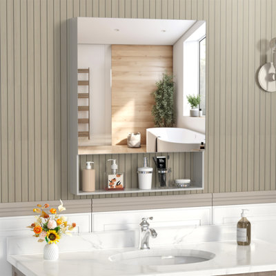 Pharmacie 24 po x 30 po avec miroir pour salle de bain