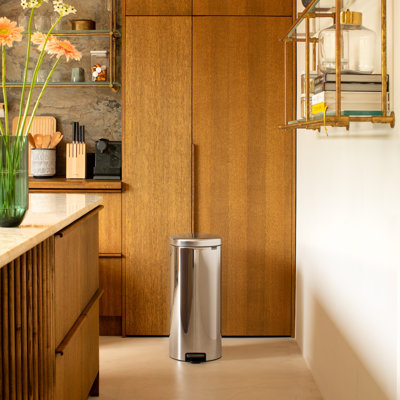 Brabantia NewIcon Step On Trash Can, 8 Gallon (30 Liter)