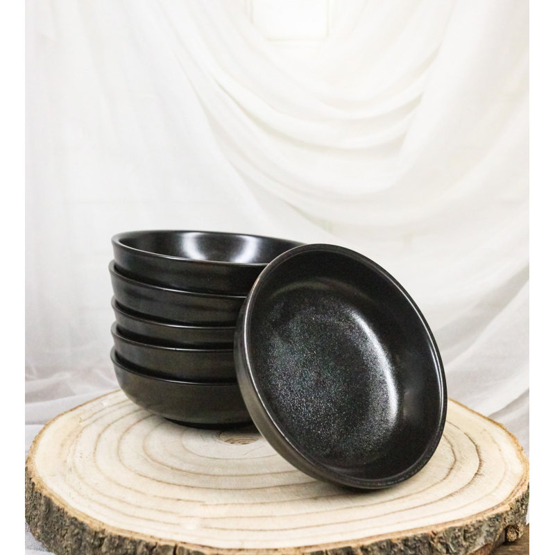 Ensemble de 6 bols peu profonds ou assiettes creuses de la collection Kokuyo en céramique noire (30 cl).
