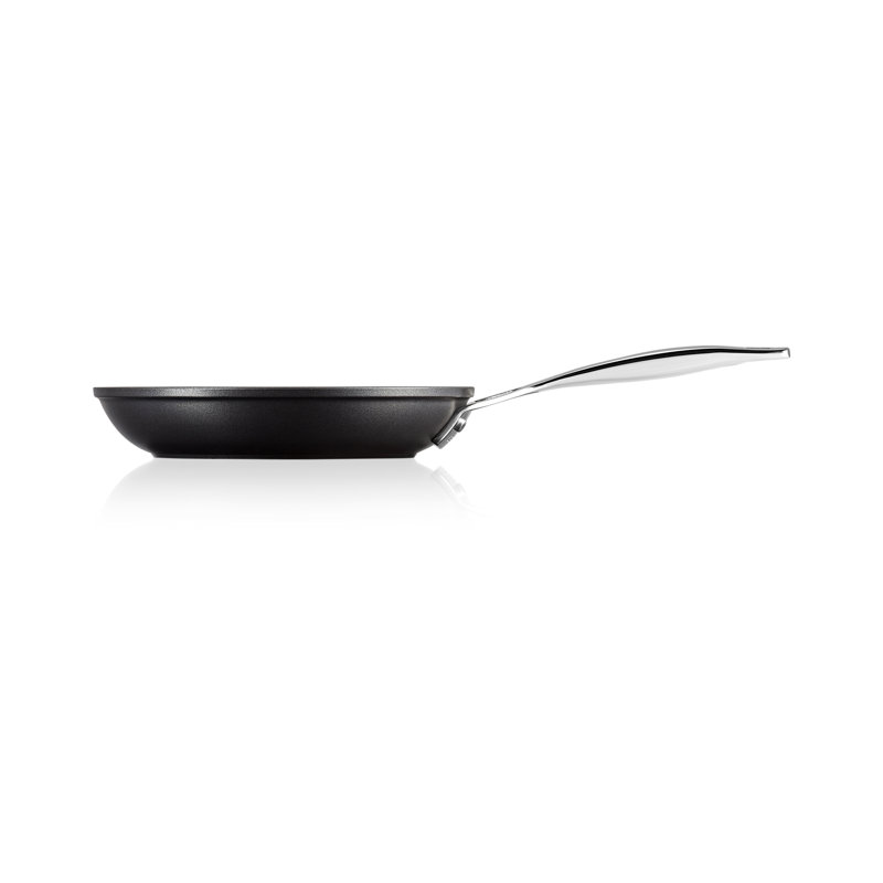Le Creuset Non-Stick Shallow Frying Pan, 20cm