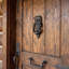 Heurtoir de porte en fonte noire rustique Bear