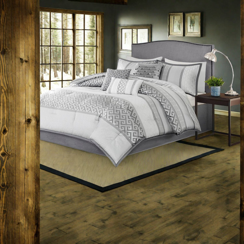 Luxury King Bedding Sets, Polyester Jacquard Traditional Style For Home