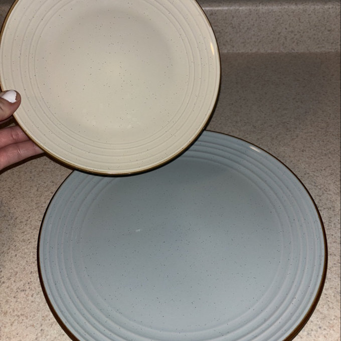24 Piece Dinnerware Set, Dish Set for 8 - Multicolor