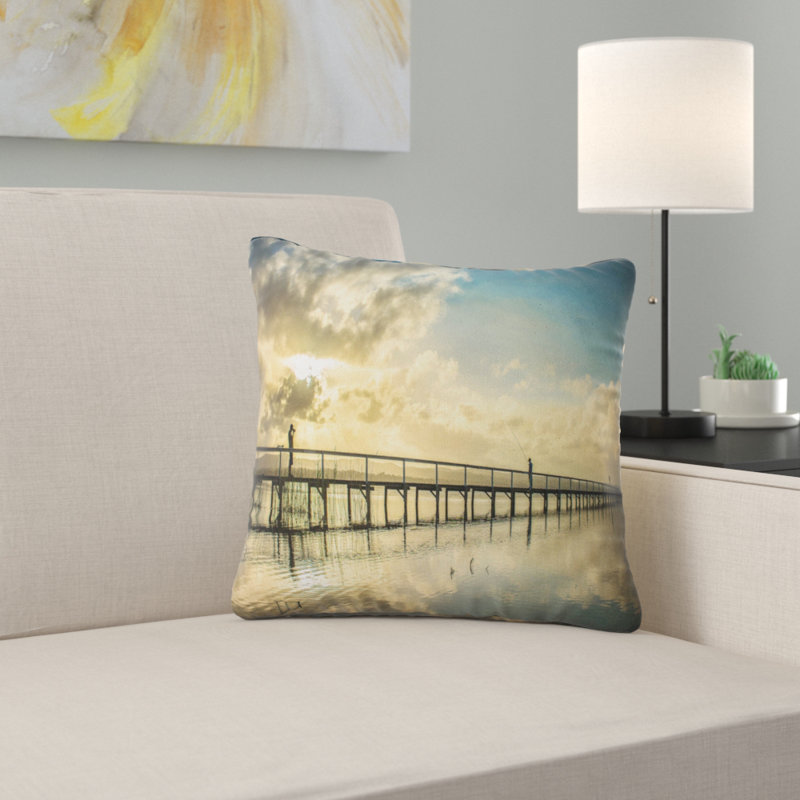Housse de coussin carrée Long Jetty Foreshore Reserve with Clouds Sea Bridge, Carrée 18 po x 18 po