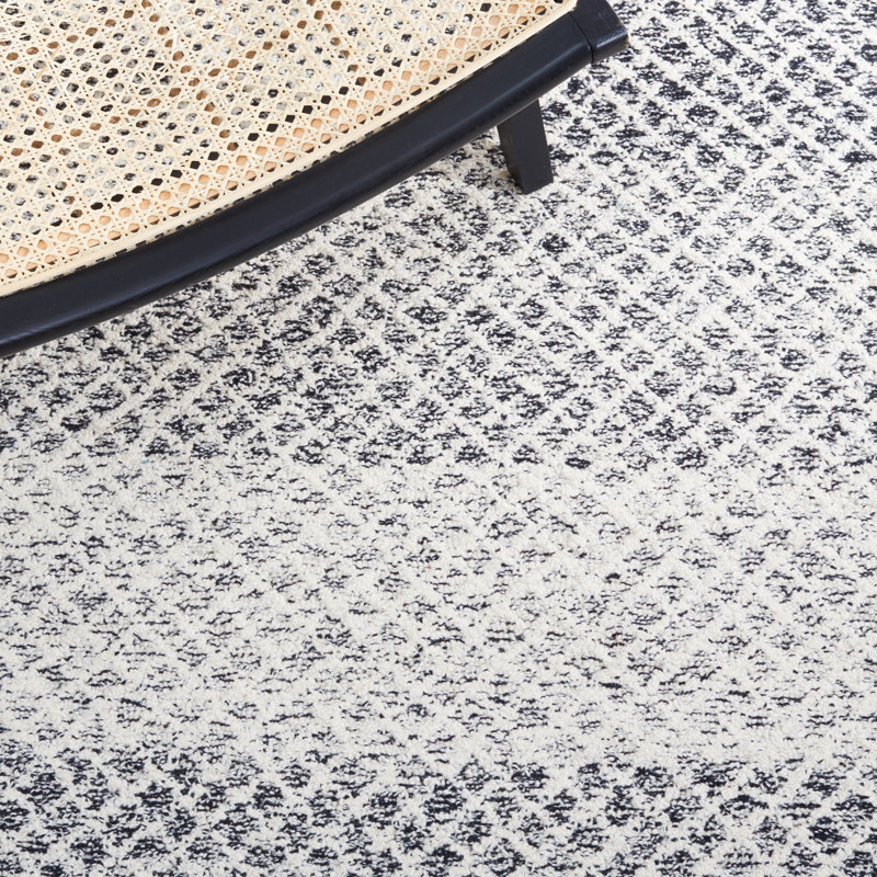 Micro-Loop Hand Tufted Wool And Cotton Geometric Rug, Rectangle 5' x 8'