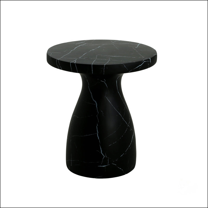 Table d'appoint d'extérieur en travertin MGO, table de bout en béton léger avec effet marbre pour un décor extérieur élégant