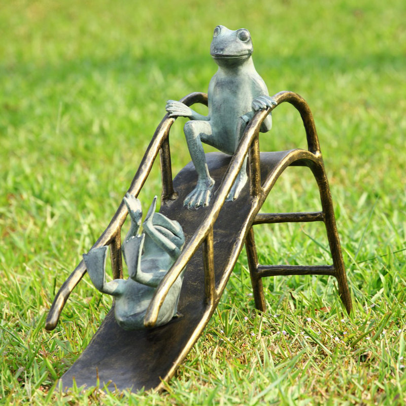 Nixon Frog Garden Statue