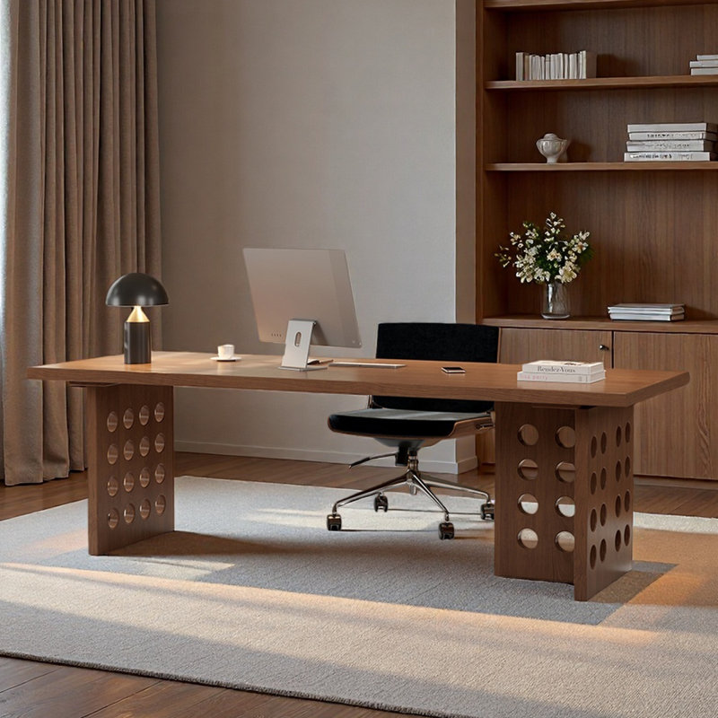 Bureau simple avec surface de travail en bois massif