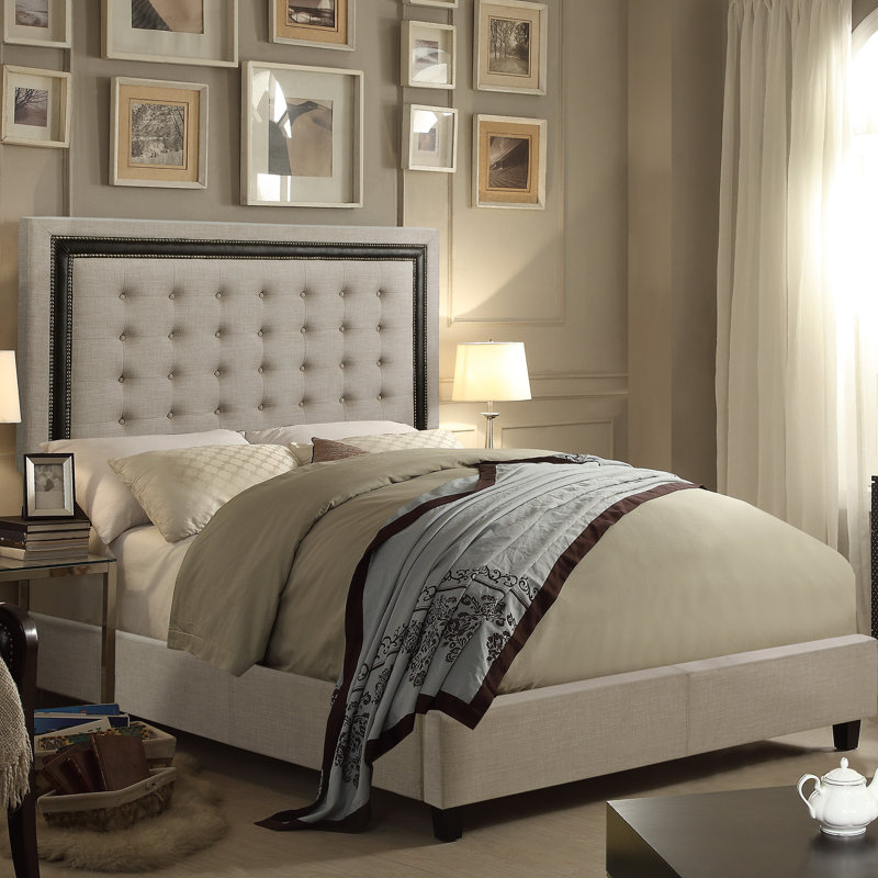 Lit tapissier capitonné standard à profil bas Gida, Beige, Très grand