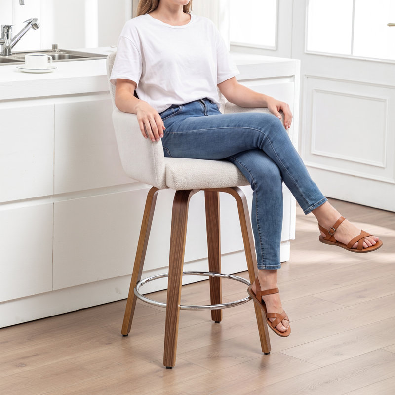 Tabouret de comptoir pivotant rembourré blanc avec pieds en bois courbé, White
