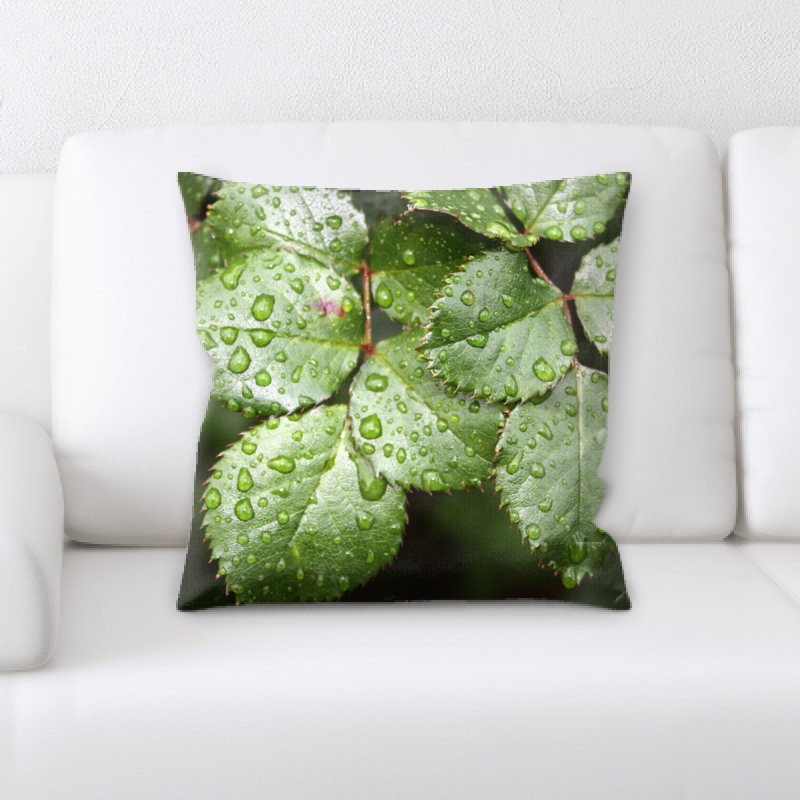 Coussin de jeté rose