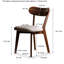 Chaise de salle à manger en chêne de qualité supérieure de couleur noyer, avec revêtement incurvé amovible et revêtement facile à nettoyer, idéale pour les espaces de réception et les espaces lounge. Entretien simple.