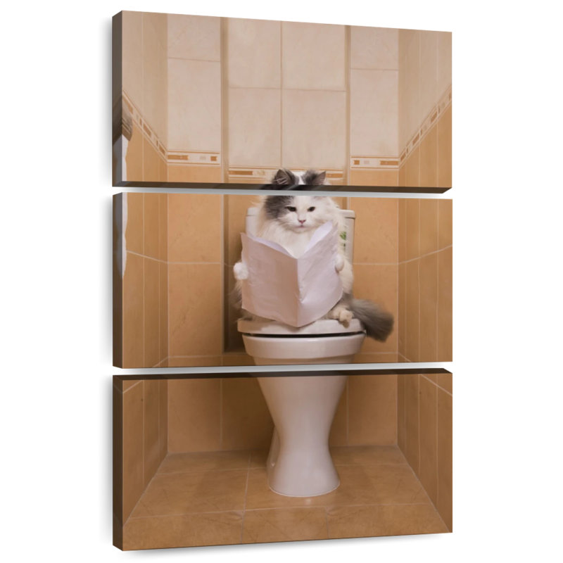Chat Ketti sur la toilette, H 32 po x l 20 po