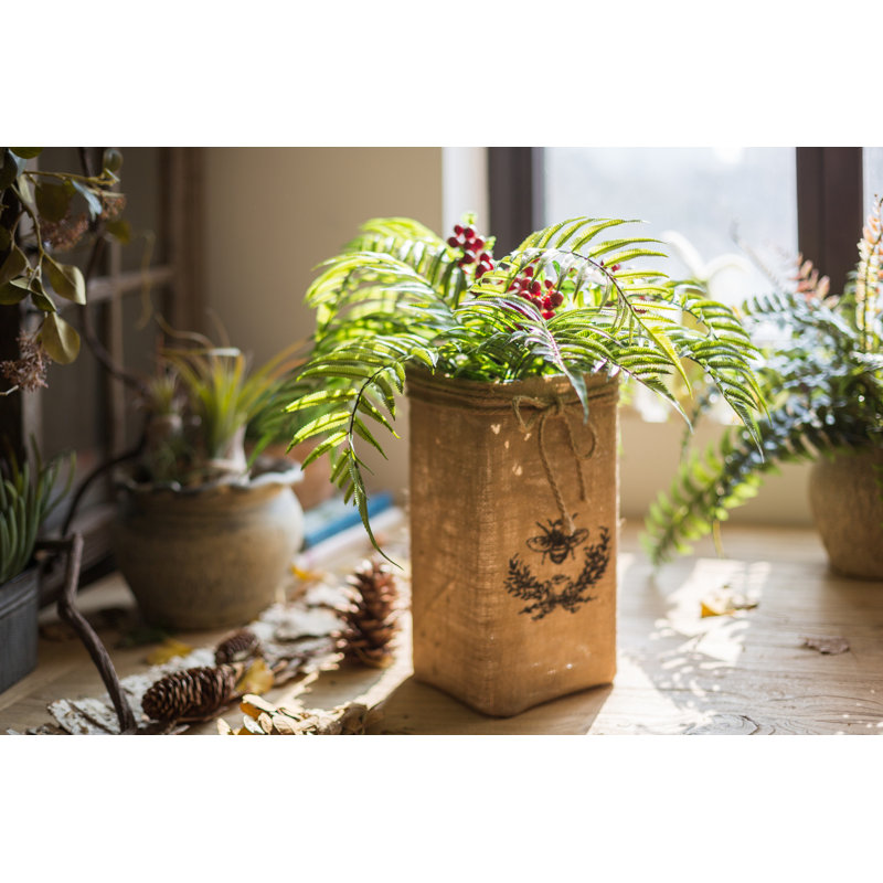 21.7'' Faux Fern Plant