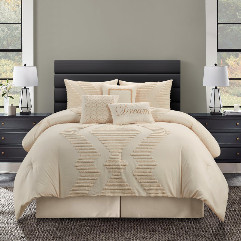 Ensemble d'édredon touffeté 7 pièces Clemence, Beige, Édredon de très grande taille et 6 pièces suppl
