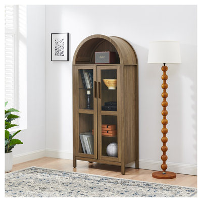 Armoire de cuisine moderne en bois brun rétro avec design arqué, tablettes en verre réglables et espace de rangement