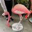 Statue debout de flamant debout