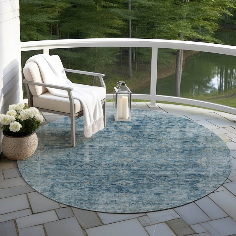 Machine Washable Indoor/Outdoor Xhevrie Blue Rug, Round 8'