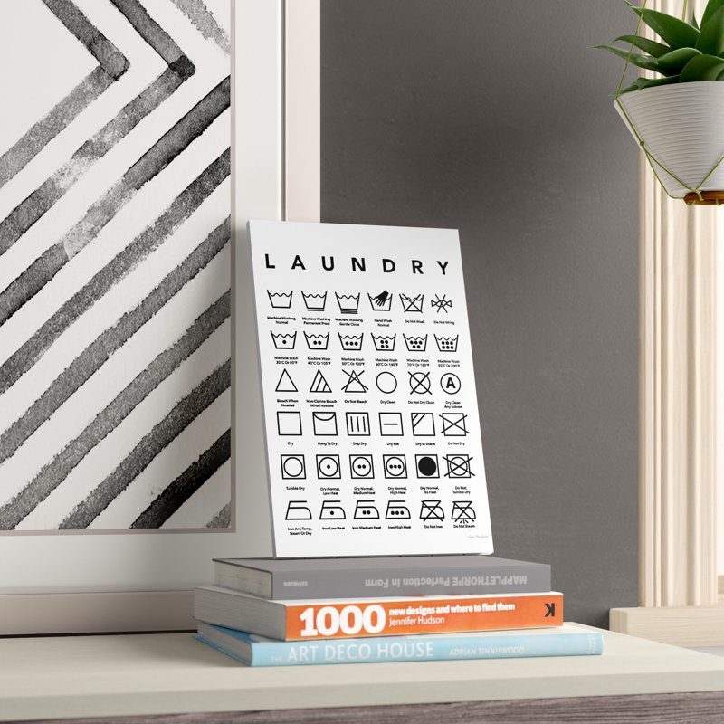 «Laundry Symbols» par Seven Trees Design - impression d'art textuel, Toile tendue, Pas de tapis, 12" H x 8" W x0.75" D