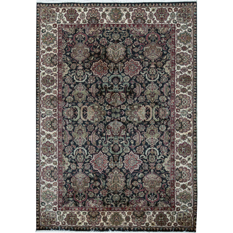 Sona Hand Woven Wool Oriental Area Rug
