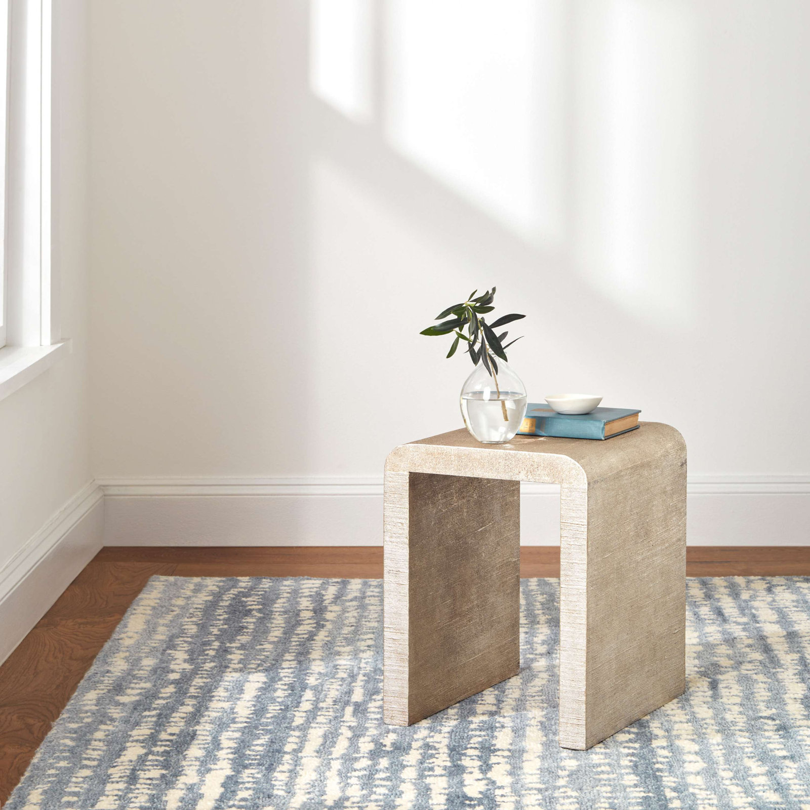 Shepherd Hand Knotted Wool Rug, Rectangle 5' x 8', Pewter Blue