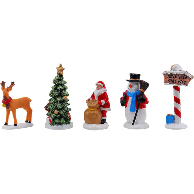 Ensemble de 5 figurines de village