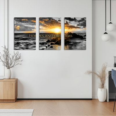 Ensemble de 3 toiles murales « Espoirs et rêves » représentant un coucher de soleil sur l'océan, idéal pour la décoration du salon, de la chambre ou de la maison.