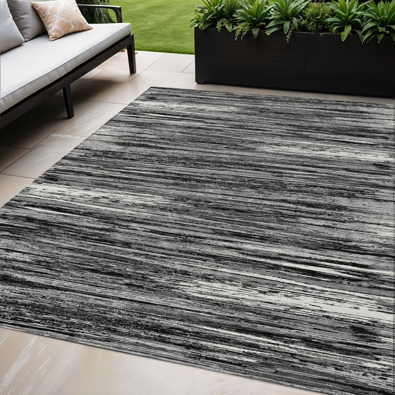 Tapis extérieur lavable rayé noir et ivoire 5 pi x 8 pi