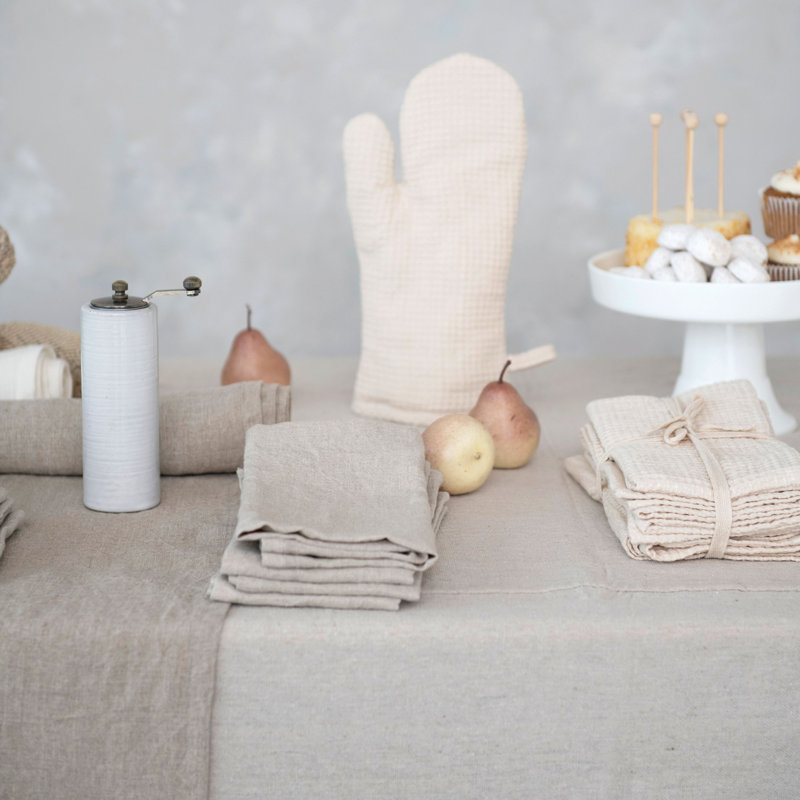 Vernon Square Stonewashed Linen Dinner Napkins for Kitchen Use, Set of 4, 18" x 18", Natural