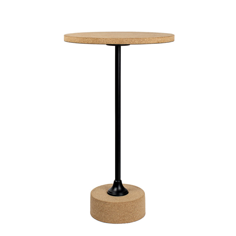 Table de bout à piédestal rond 23,5 po Calix, liège brun clair et table d'appoint en fer noir mat pour le salon ou la chambre à coucher Calix