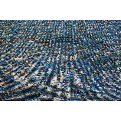 Color Transition  Blue Rug 2'11" x 9'4"