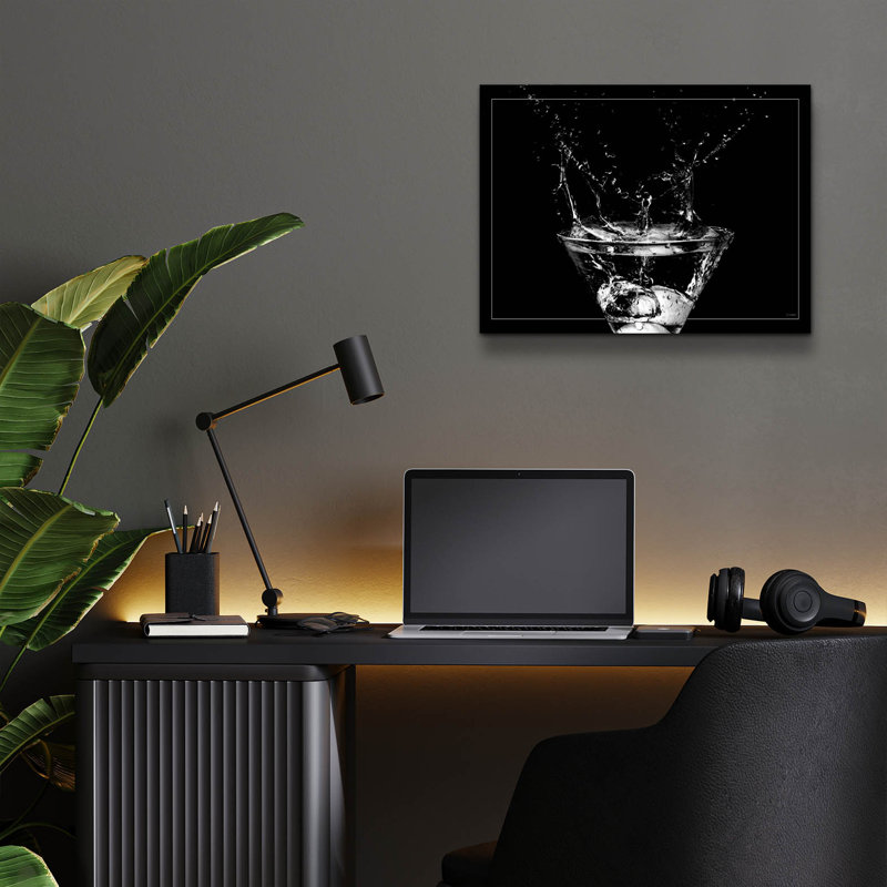 Art mural en verre Martini Splash 14 'par Gordon Semmens, H 12 po x l 16 po x P 0,13 po