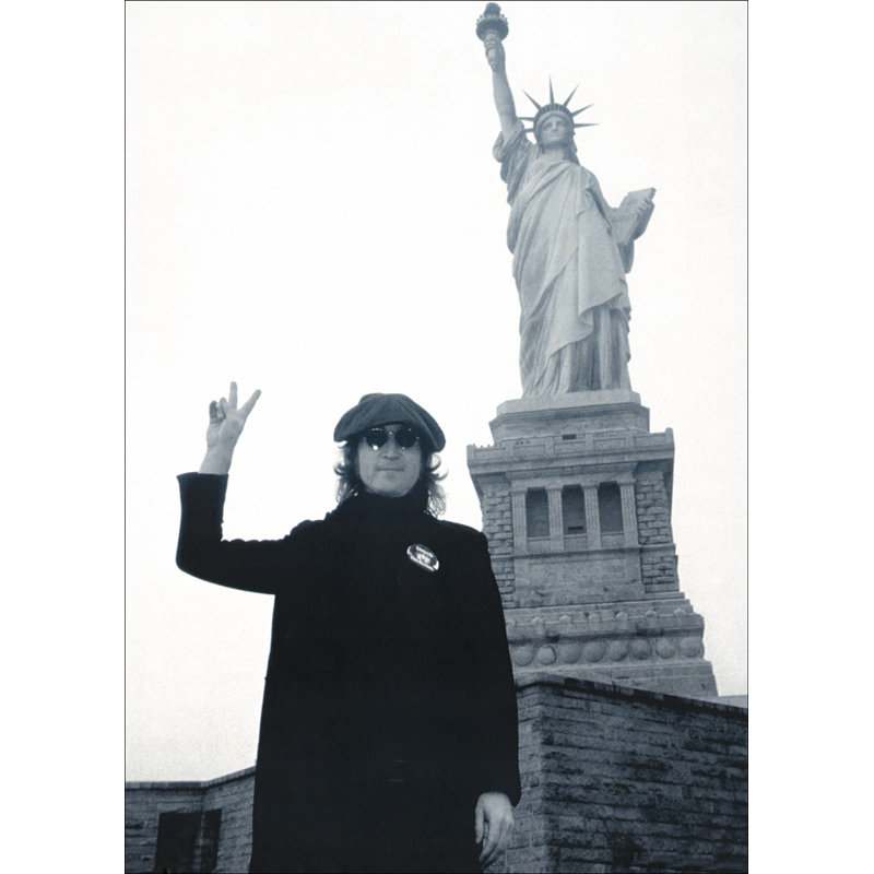 John Lennon à New York, H 24 po x l 17 po