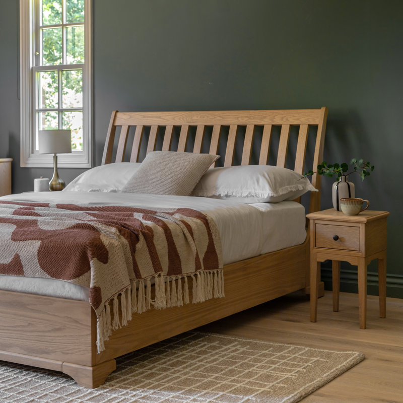 Bed, Kingsize (5')