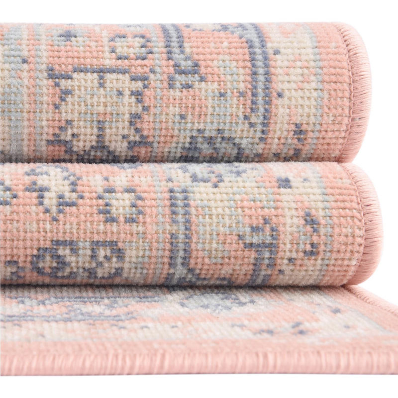 Tapis traditionnel rouge Marciel, Rectangle 5 pi x 8 pi