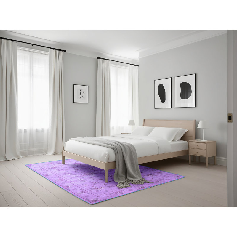 Ilhaan Oriental Indoor Rug, Rectangle 5' x 7'