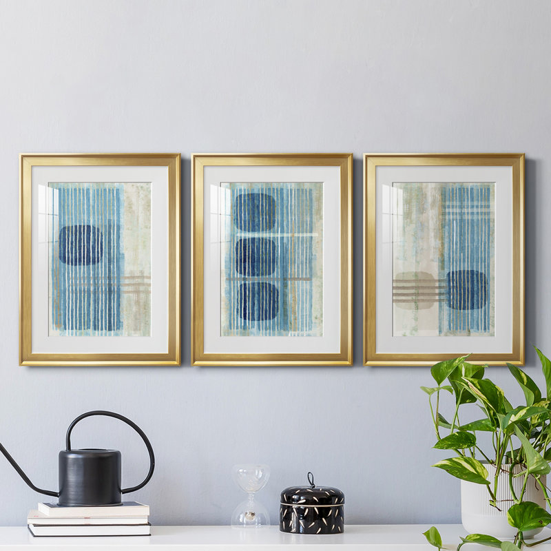 Blue Blue Horizon I - Ensemble de 3 cadres photo, Cadre doré, H 30,5 po x l 67,5 po x P 1 po