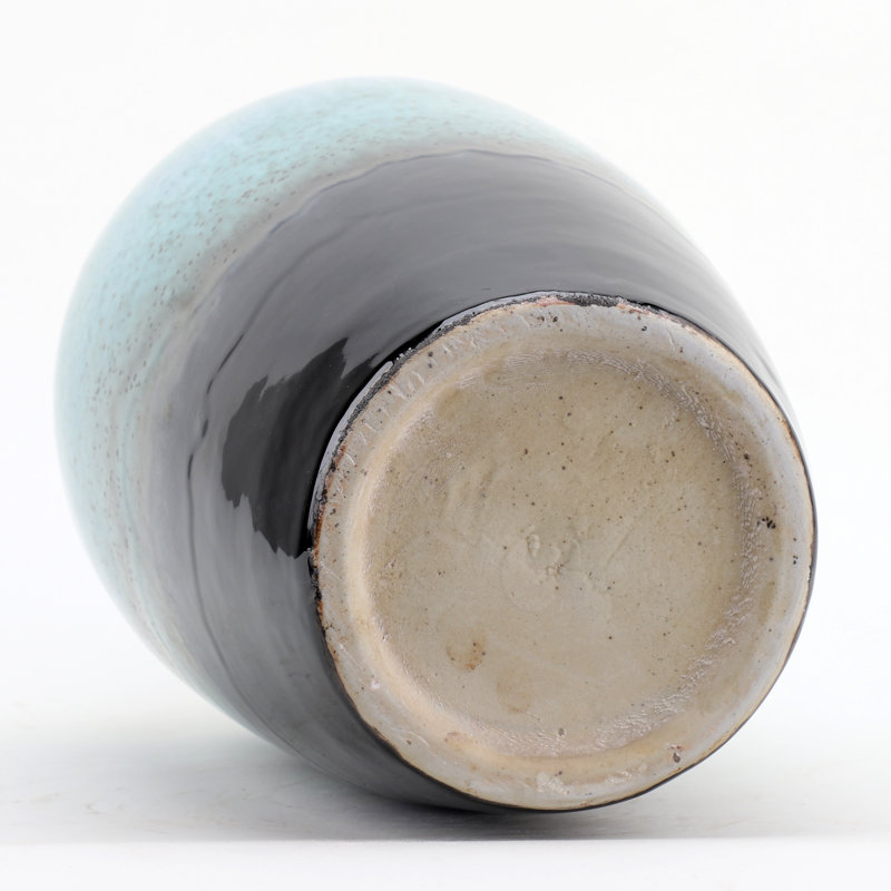Porcelain Vase Transition Glaze